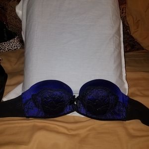 Victoria Secret Bombshell strapless Bra.